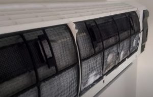 Cara Mengatasi Pipa AC Berbunga Es